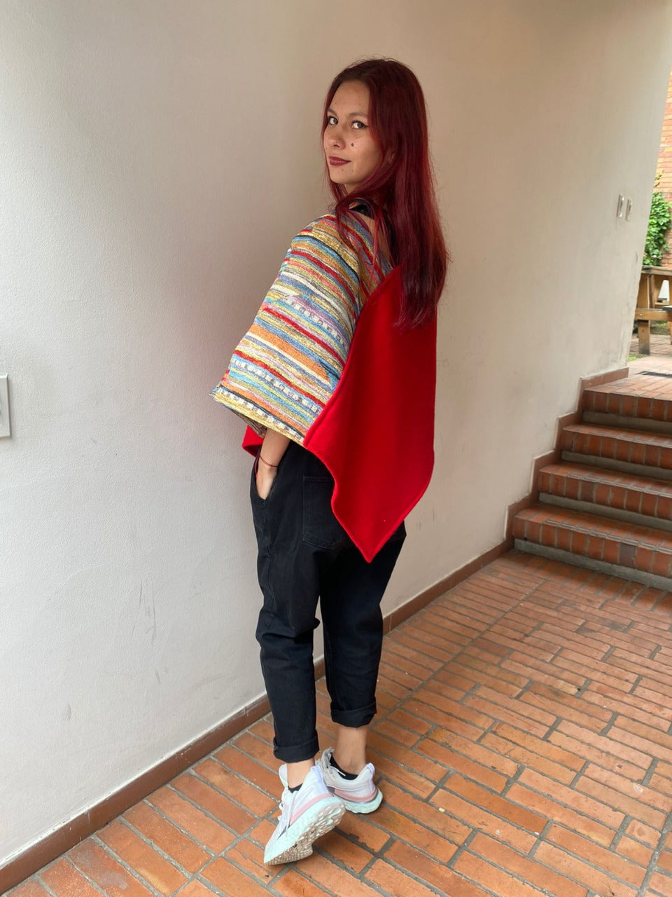Ruana Corta Cruzada Dalita