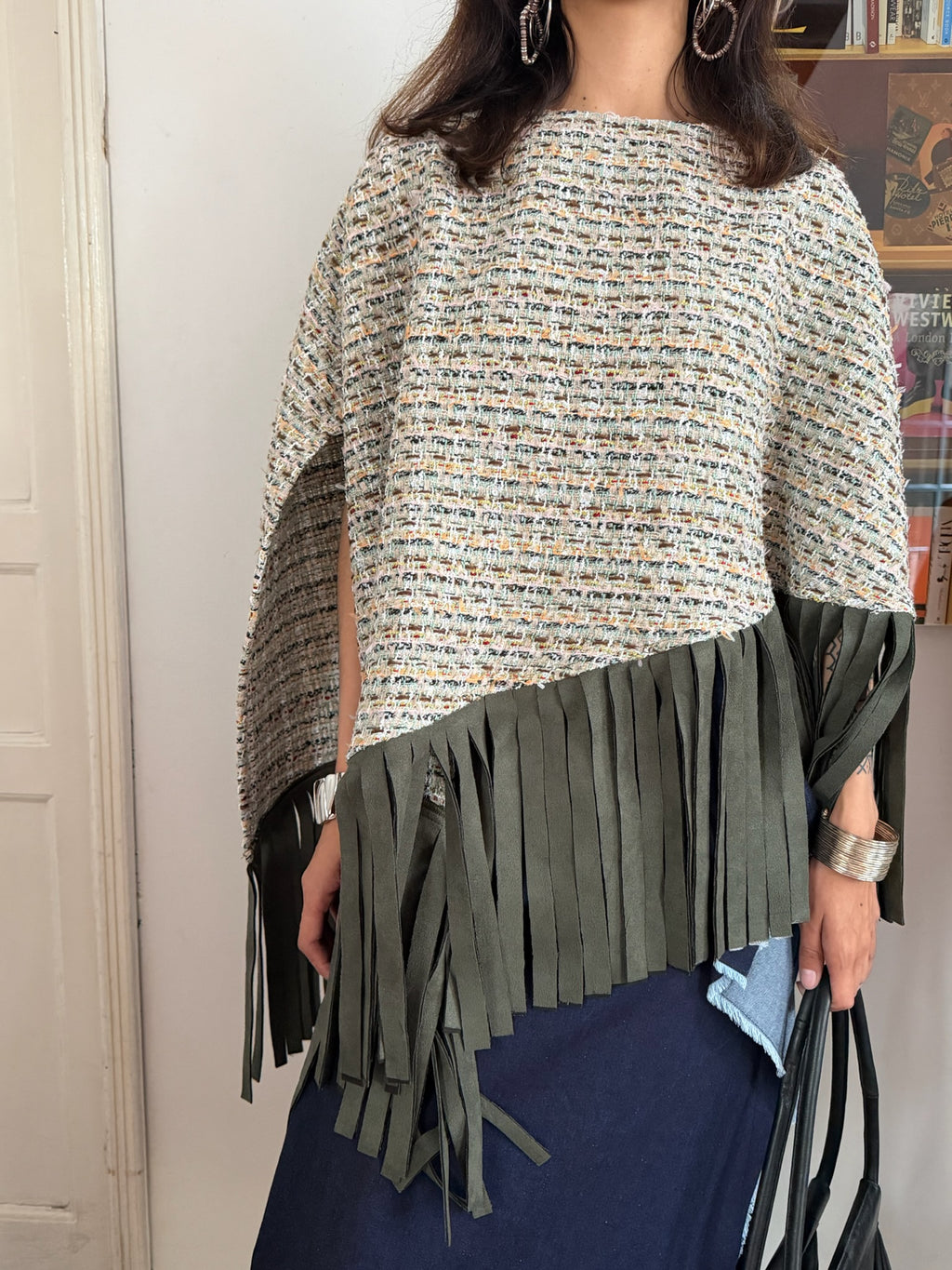 Ruana flecos Madison