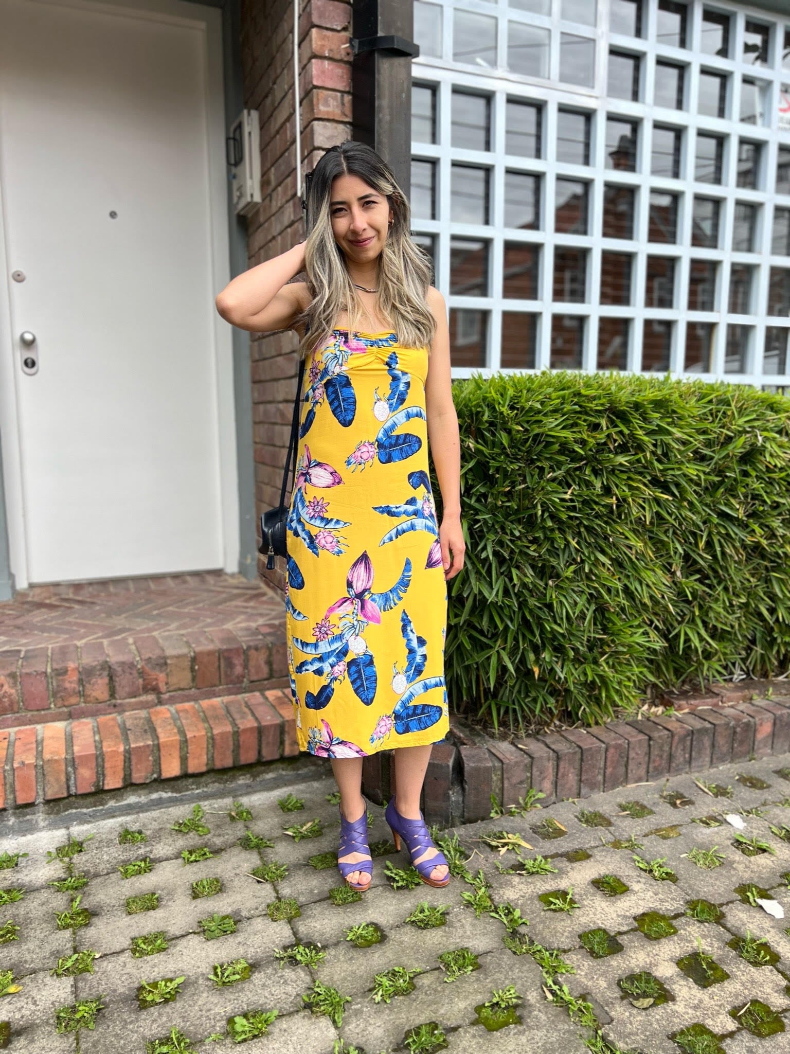 Vestido Briana strapless espalda abierta